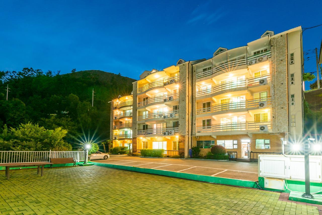 Home Fourest Resort Кодже Экстерьер фото
