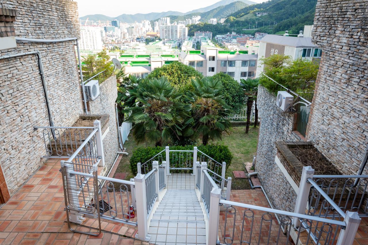 Home Fourest Resort Кодже Экстерьер фото